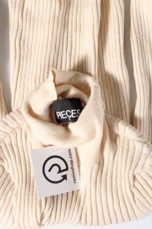 Дамски пуловер Pieces, Размер S, Цвят Екрю, Цена 24,30 лв.