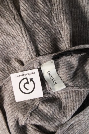 Дамски пуловер Studio, Размер M, Цвят Сив, Цена 8,12 лв.
