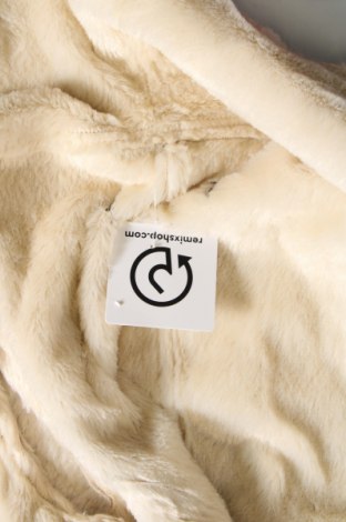 Дамско палто, Размер M, Цвят Бежов, Цена 30,72 лв.