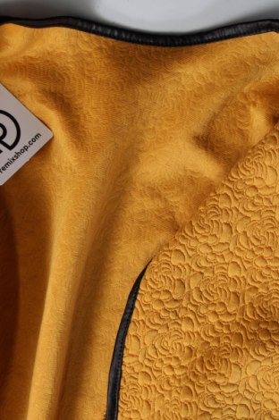 Дамско палто, Размер S, Цвят Жълт, Цена 30,72 лв.
