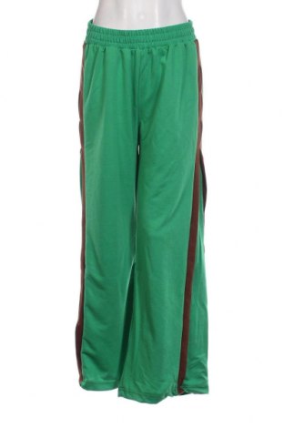 Γυναικείο αθλητικό παντελόνι Trendyol, Μέγεθος XL, Χρώμα Πράσινο, Τιμή 10,47 €