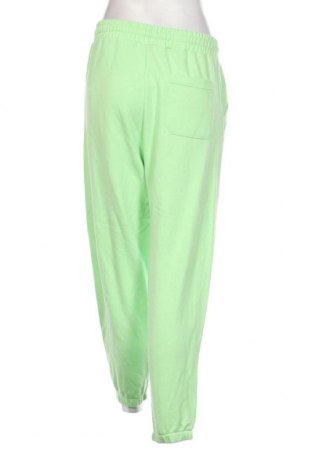 Дамско спортно долнище Zara, Размер L, Цвят Зелен, Цена 20,00 лв.