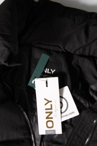 Dámska bunda  ONLY, Veľkosť M, Farba Čierna, Cena  21,56 €