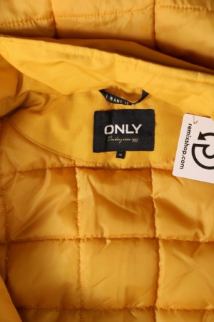 Γυναικείο μπουφάν ONLY, Μέγεθος M, Χρώμα Κίτρινο, Τιμή 23,67 €