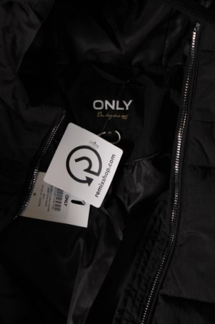 Γυναικείο μπουφάν ONLY, Μέγεθος M, Χρώμα Μαύρο, Τιμή 22,83 €