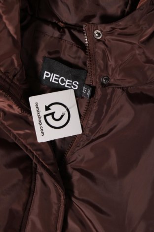 Γυναικείο μπουφάν Pieces, Μέγεθος M, Χρώμα Καφέ, Τιμή 19,87 €