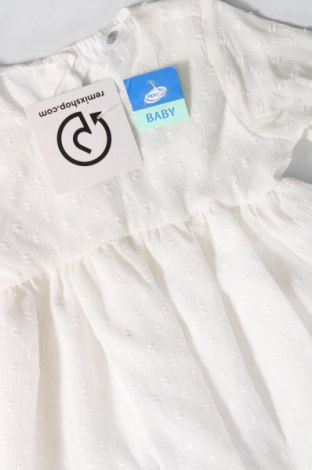 Детска рокля Pepco, Размер 6-9m/ 68-74 см, Цвят Бял, Цена 8,56 лв.