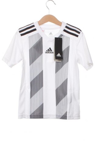Kinder T-Shirt Adidas, Größe 5-6y/ 116-122 cm, Farbe Weiß, Preis 44,30 €