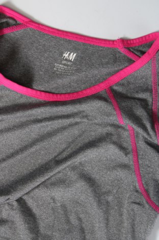 Παιδικό μπλουζάκι H&M Sport, Μέγεθος 12-13y/ 158-164 εκ., Χρώμα Γκρί, Τιμή 6,80 €