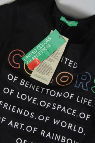 Dziecięcy T-shirt United Colors Of Benetton, Rozmiar 4-5y/ 110-116 cm, Kolor Czarny, Cena 82,63 zł