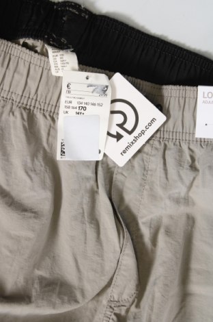 Детски къс панталон H&M, Размер 15-18y/ 170-176 см, Цвят Сив, Цена 22,00 лв.
