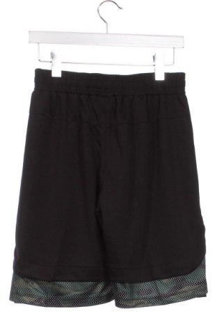 Παιδικό κοντό παντελόνι Under Armour, Μέγεθος 13-14y/ 164-168 εκ., Χρώμα Μαύρο, Τιμή 17,94 €
