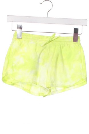 Детски къс панталон United Colors Of Benetton, Размер 5-6y/ 116-122 см, Цвят Жълт, Цена 11,75 лв.