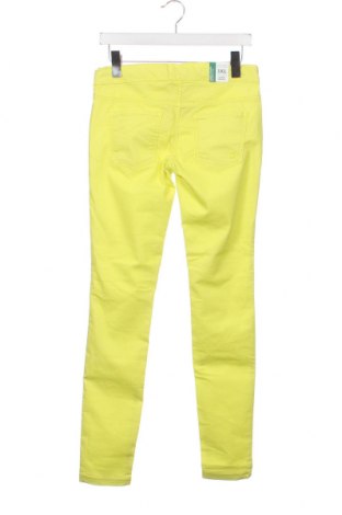 Dětské kalhoty  United Colors Of Benetton, Velikost 14-15y/ 168-170 cm, Barva Žlutá, Cena  278,00 Kč