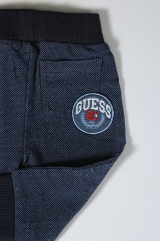 Kinder Sporthose Guess, Größe 3-6m/ 62-68 cm, Farbe Blau, Preis 35,57 €
