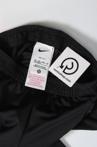 Kinder Sporthose Nike, Größe 6-7y/ 122-128 cm, Farbe Schwarz, Preis 35,85 €