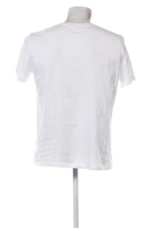 Pánské tričko  Armani Exchange, Velikost XL, Barva Bílá, Cena  986,00 Kč