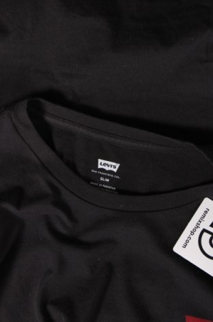 Мъжка тениска Levi's, Размер S, Цвят Черен, Цена 52,00 лв.
