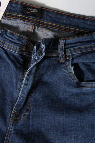 Męskie jeansy Atrium, Rozmiar M, Kolor Niebieski, Cena 28,76 zł