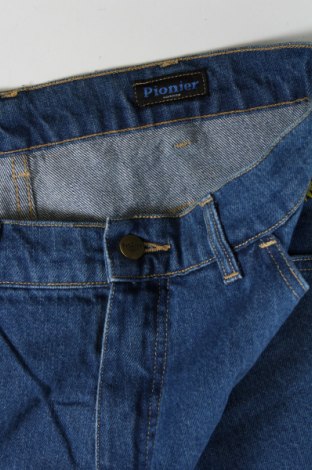 Męskie jeansy Pioneer, Rozmiar M, Kolor Niebieski, Cena 25,97 zł