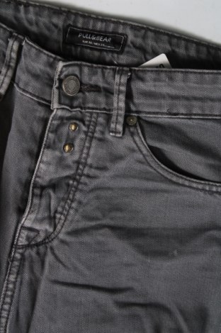 Pánske džínsy  Pull&Bear, Veľkosť S, Farba Sivá, Cena  4,45 €