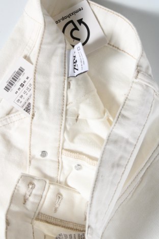 Ανδρικό τζίν Zara, Μέγεθος L, Χρώμα Λευκό, Τιμή 27,84 €