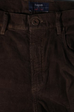 Pantaloni raiați de bărbați Bugatti, Mărime M, Culoare Maro, Preț 47,76 Lei