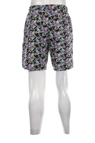 Ανδρικό κοντό παντελόνι Bershka, Μέγεθος XL, Χρώμα Πολύχρωμο, Τιμή 8,81 €