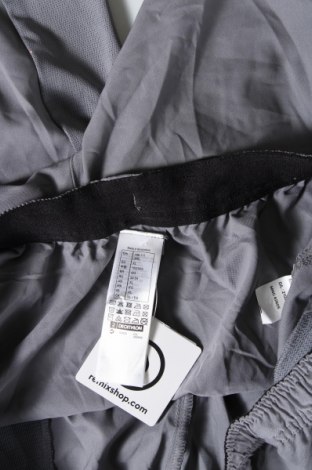 Мъжки къс панталон Decathlon, Размер XL, Цвят Сив, Цена 19,00 лв.
