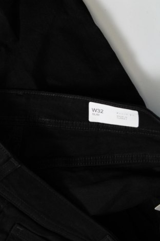 Мъжки къс панталон Denim Co., Размер M, Цвят Черен, Цена 24,00 лв.