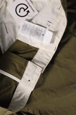 Pantaloni scurți de bărbați G-Star Raw, Mărime XL, Culoare Verde, Preț 161,18 Lei