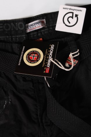 Мъжки къс панталон Geographical Norway, Размер XL, Цвят Черен, Цена 108,00 лв.
