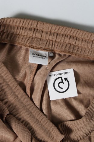 Ανδρικό κοντό παντελόνι Jack & Jones, Μέγεθος L, Χρώμα Καφέ, Τιμή 27,84 €