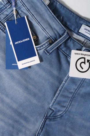 Pánske kraťasy  Jack & Jones, Veľkosť M, Farba Modrá, Cena  13,92 €