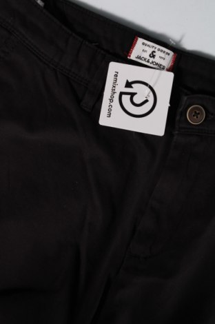 Мъжки къс панталон Jack & Jones, Размер L, Цвят Черен, Цена 54,00 лв.