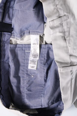 Pantaloni scurți de bărbați Marks & Spencer, Mărime M, Culoare Gri, Preț 31,87 Lei