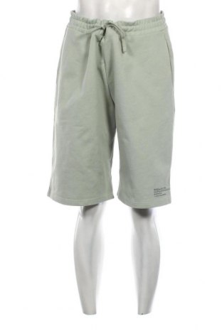 Мъжки къс панталон McNeal, Размер L, Цвят Зелен, Цена 26,10 лв.
