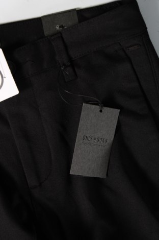 Ανδρικό κοντό παντελόνι Only & Sons, Μέγεθος M, Χρώμα Μαύρο, Τιμή 20,62 €