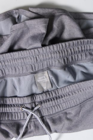 Ανδρικό κοντό παντελόνι Sport Performance by Tchibo, Μέγεθος M, Χρώμα Γκρί, Τιμή 4,47 €