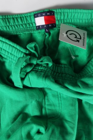 Herren Shorts Tommy Jeans, Größe L, Farbe Grün, Preis 36,45 €