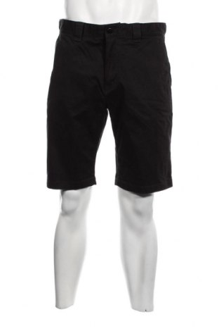 Мъжки къс панталон Tommy Jeans, Размер L, Цвят Черен, Цена 54,00 лв.