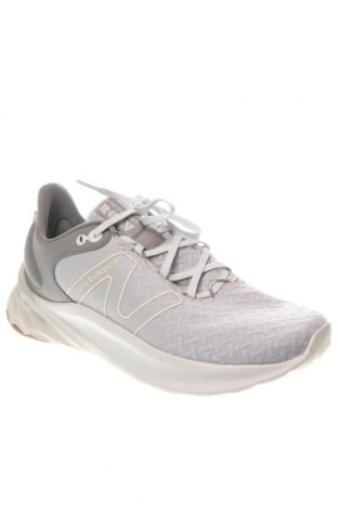 Мъжки обувки New Balance, Размер 41, Цвят Сив, Цена 54,00 лв.