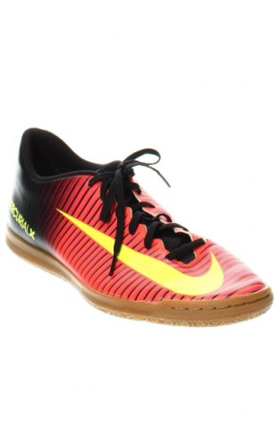 Мъжки обувки Nike, Размер 44, Цвят Многоцветен, Цена 54,00 лв.