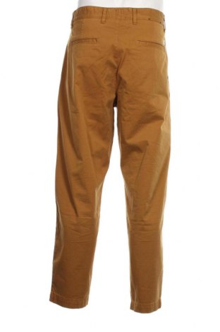 Мъжки панталон BOSS, Размер L, Цвят Кафяв, Цена 184,86 лв.