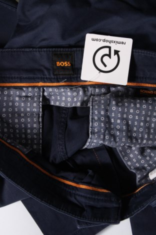 Мъжки панталон BOSS, Размер M, Цвят Син, Цена 234,00 лв.