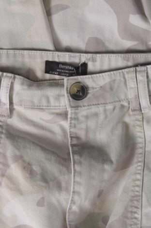 Мъжки панталон Bershka, Размер S, Цвят Сив, Цена 15,66 лв.