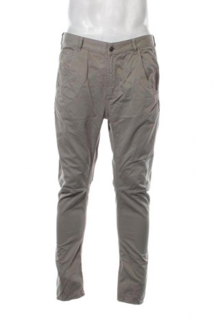 Мъжки панталон Diesel, Размер M, Цвят Зелен, Цена 52,03 лв.