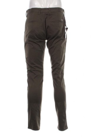 Pantaloni de bărbați Emporio Armani, Mărime M, Culoare Verde, Preț 623,49 Lei