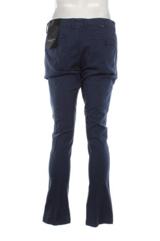 Pantaloni de bărbați Marciano by Guess, Mărime M, Culoare Albastru, Preț 628,29 Lei