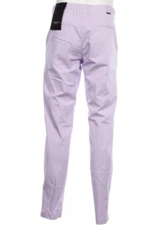 Мъжки панталон Marciano by Guess, Размер M, Цвят Лилав, Цена 191,00 лв.